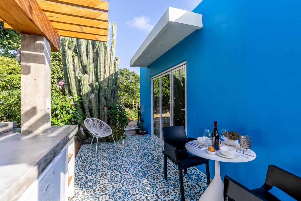 Naima Luxury Home, Cottage & Apartment Rentals باراديرا المظهر الخارجي الصورة