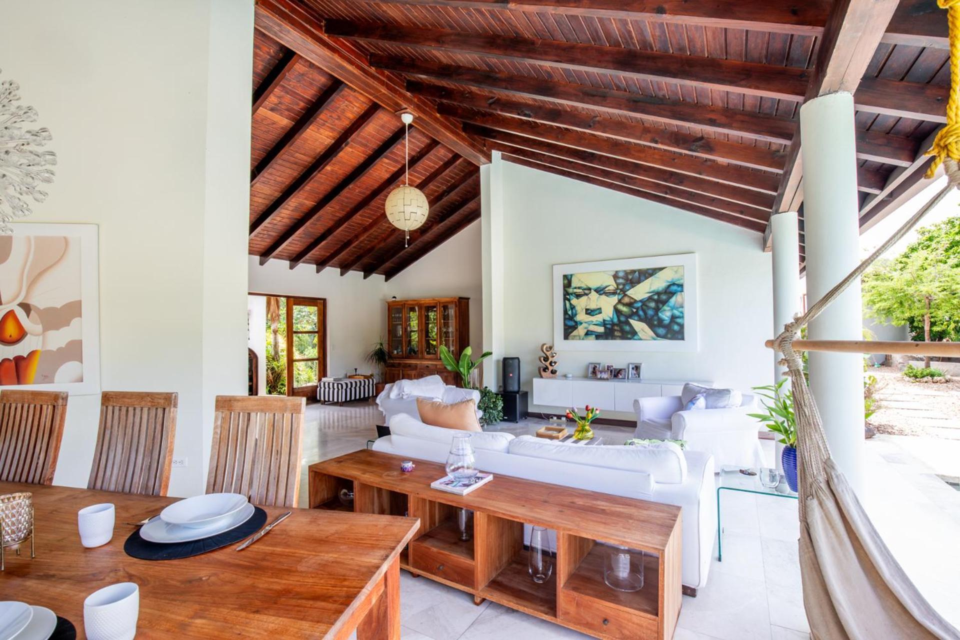 Naima Luxury Home, Cottage & Apartment Rentals باراديرا المظهر الخارجي الصورة