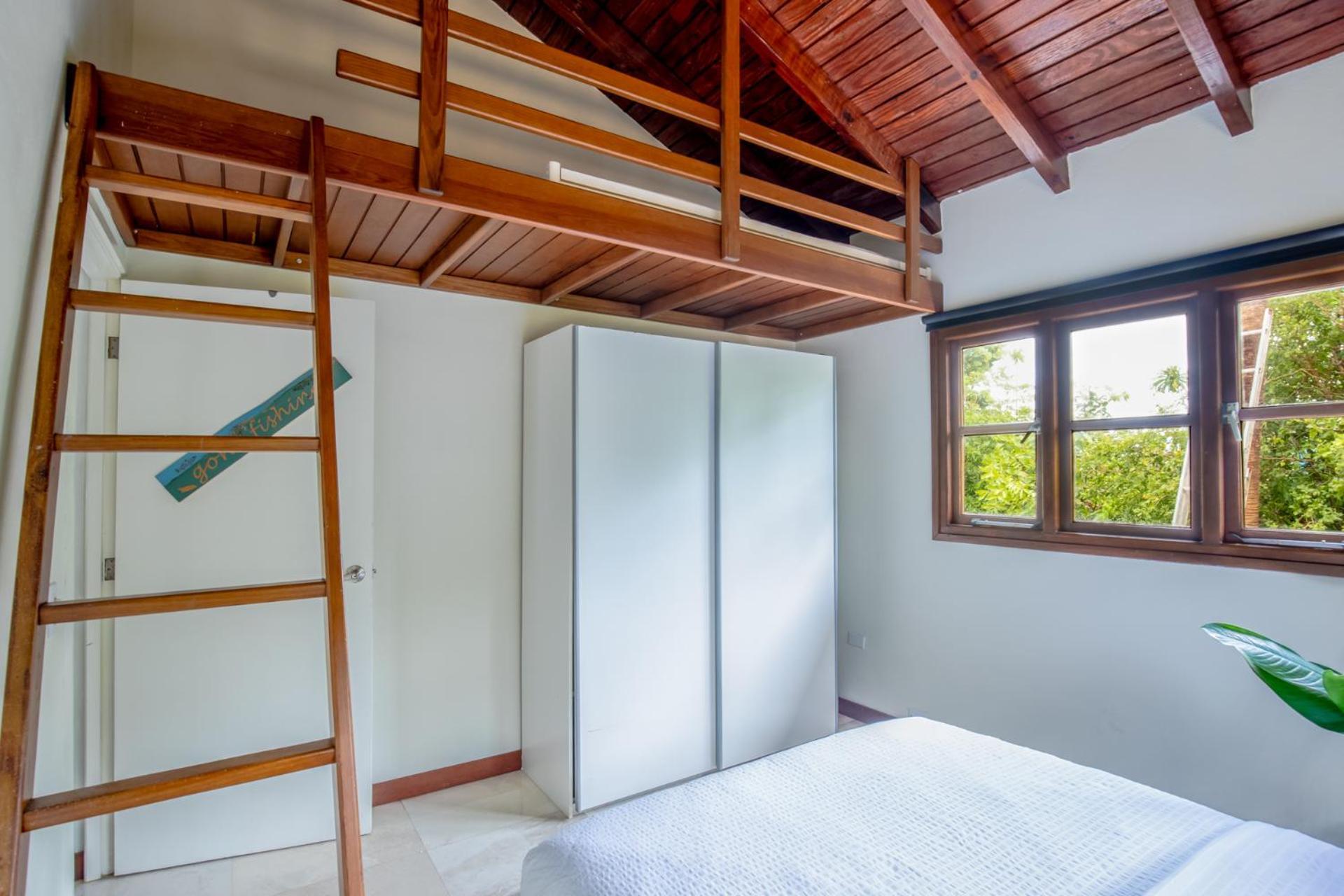 Naima Luxury Home, Cottage & Apartment Rentals باراديرا المظهر الخارجي الصورة