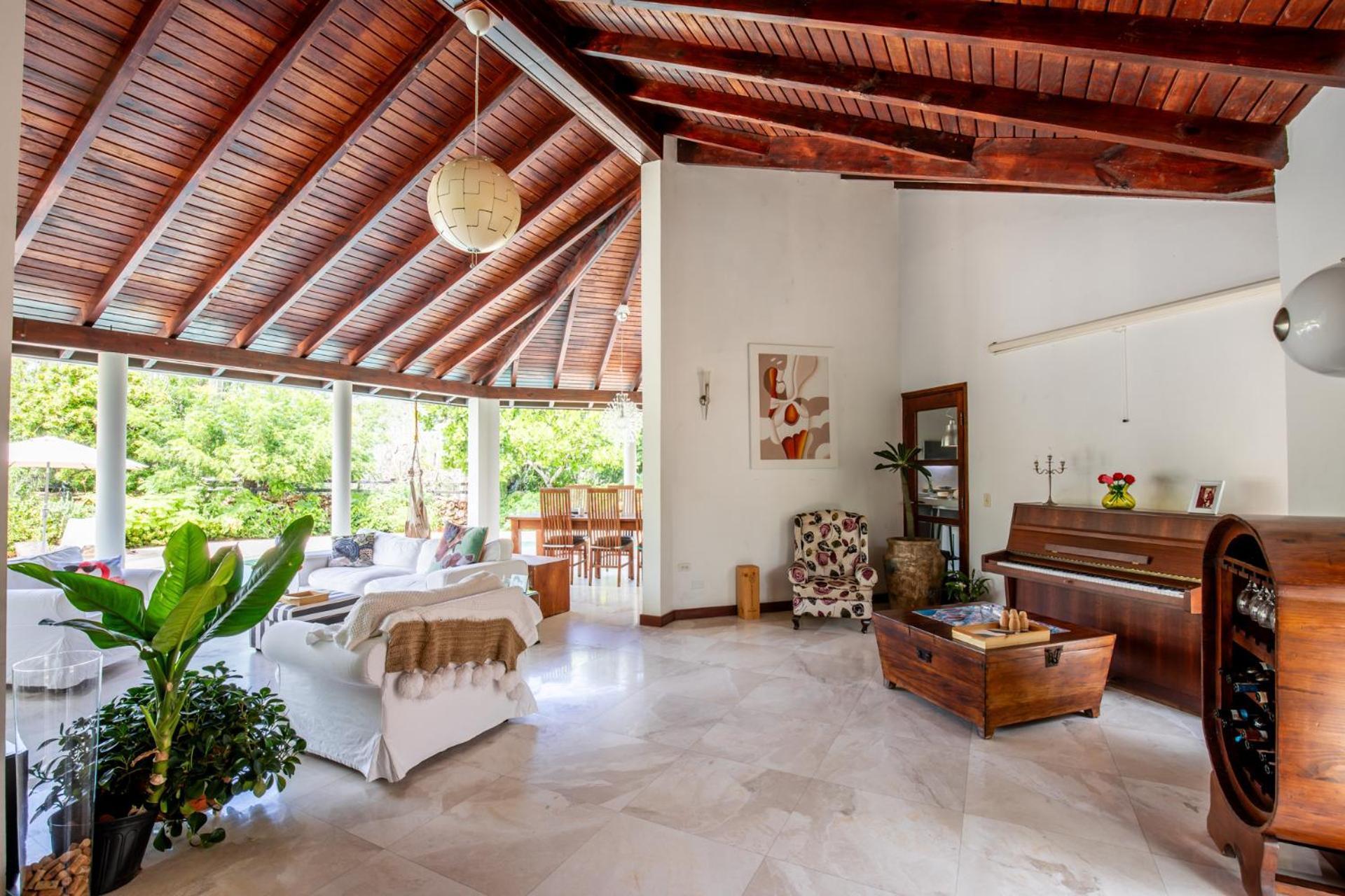 Naima Luxury Home, Cottage & Apartment Rentals باراديرا المظهر الخارجي الصورة